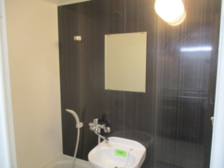 【浴室】 | トーマス国場 | ※写真は別のお部屋を使用しています。