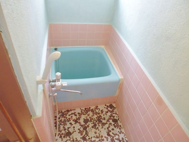 第1松雅荘の浴室