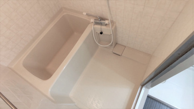 【浴室】 | サンピアふじ | バストイレ別なのでお風呂でゆっくりできますね