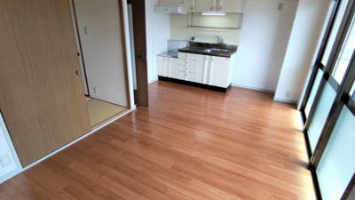 【居間・リビング】 | サンピアふじ | 日当たり良好のリビングです