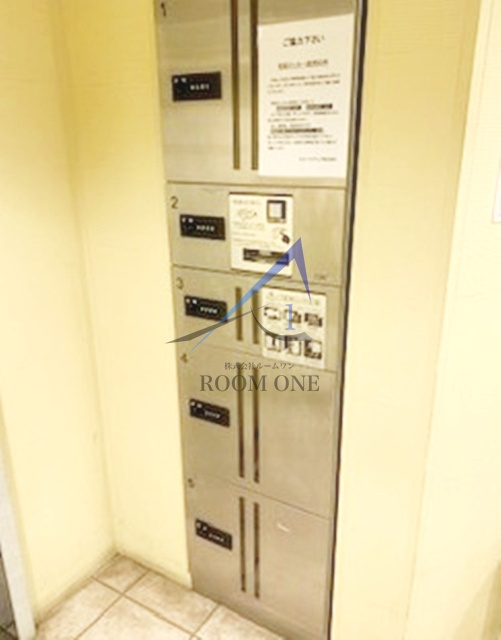 Ｂｒａｎｃｈｅ中野富士見町のその他共用部分|宅配ボックスです。