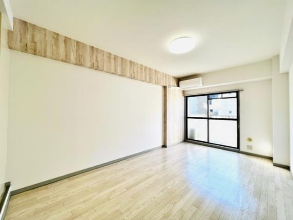 番衆エムエスビルの居間・リビング