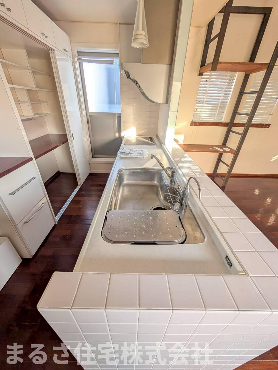 江南１丁目　中古住宅のキッチン