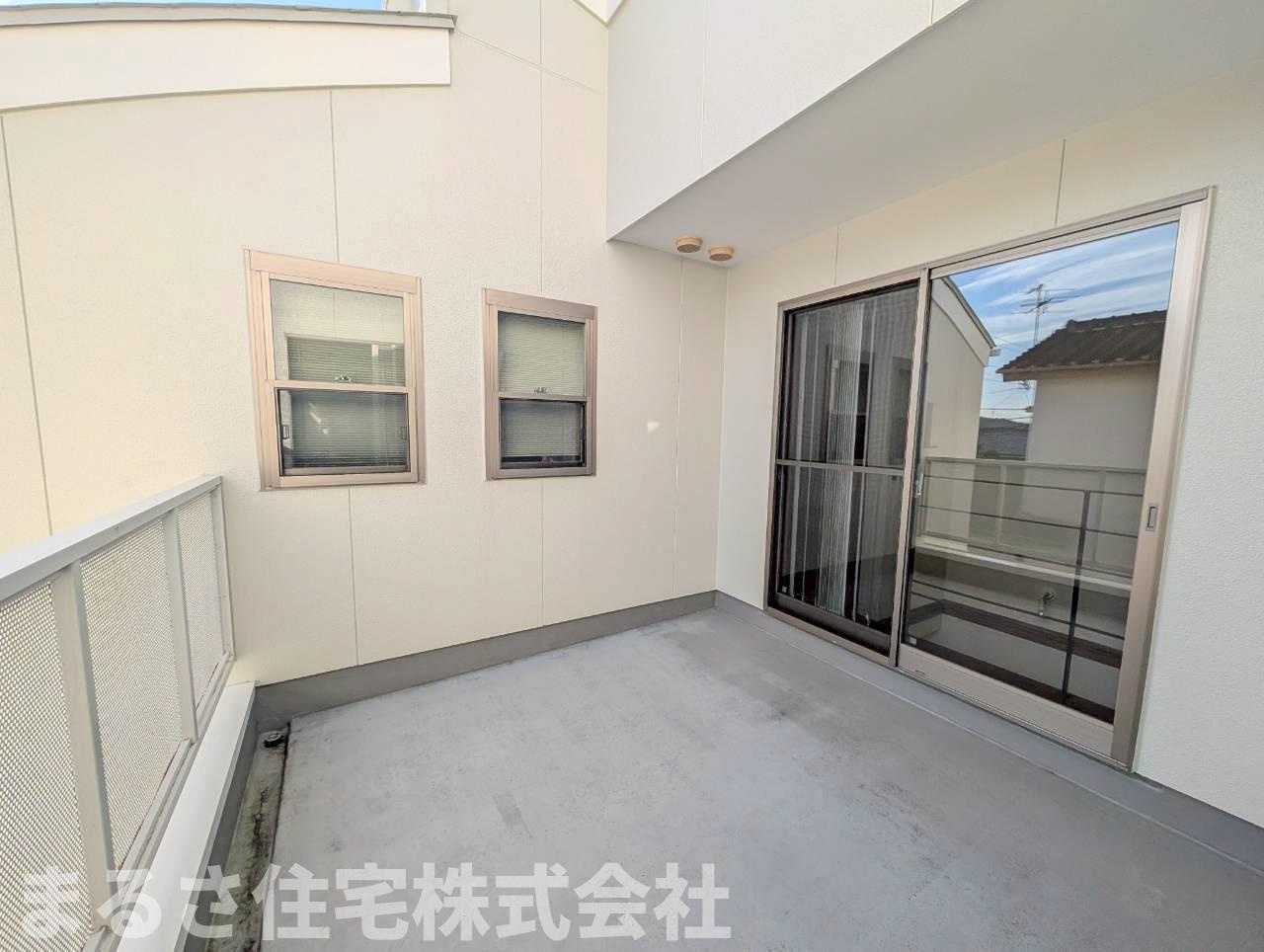 江南１丁目　中古住宅のバルコニー