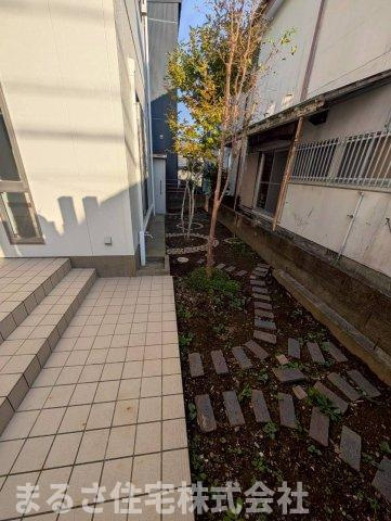 江南１丁目　中古住宅の庭