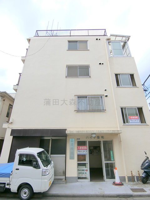 ハイツ徳司ハイツトクジの外観|鉄筋コンクリート造4階建　大田区西六郷2丁目　
京急本線雑色徒歩10分　蒲田駅よりバス「2丁目交番前」徒歩3分