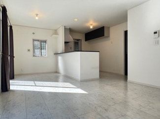 【居間・リビング】