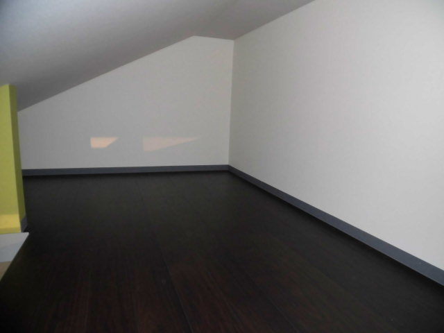 【居間・リビング】 | シャイン下新庄 | ロフトが付いています。