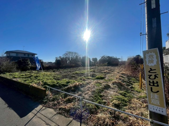 敷地面積２５７坪　売地　さいたま市岩槻区の外観|敷地面積２５７．７坪！資材置場用地や駐車場用地に！インター近め！前面道路広めです♪