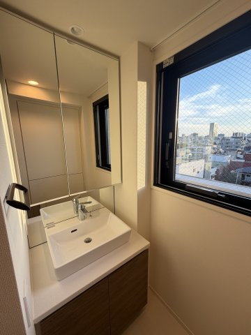 GENOVIA北池袋skygardenの洗面所