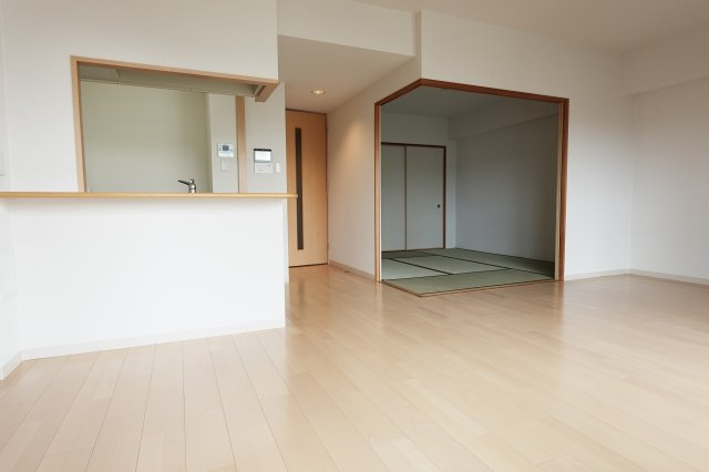 【居間・リビング】 | エル・セレーノ上本町レジデンス