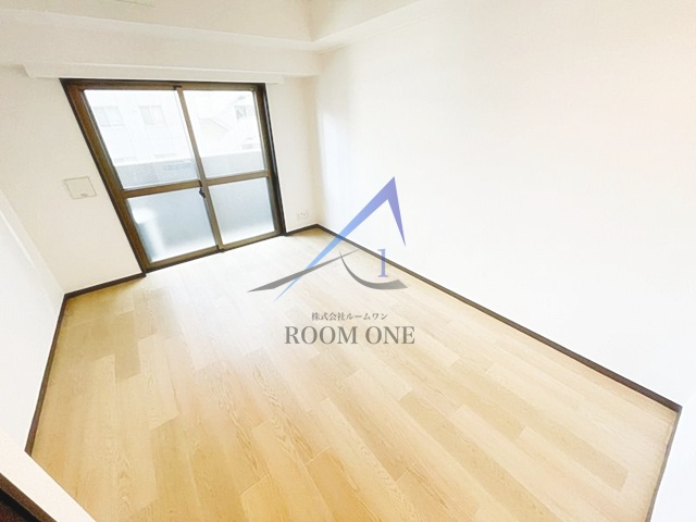 トーシンフェニックス芝浦ベイフォートの居間・リビング|洋室のお部屋です。