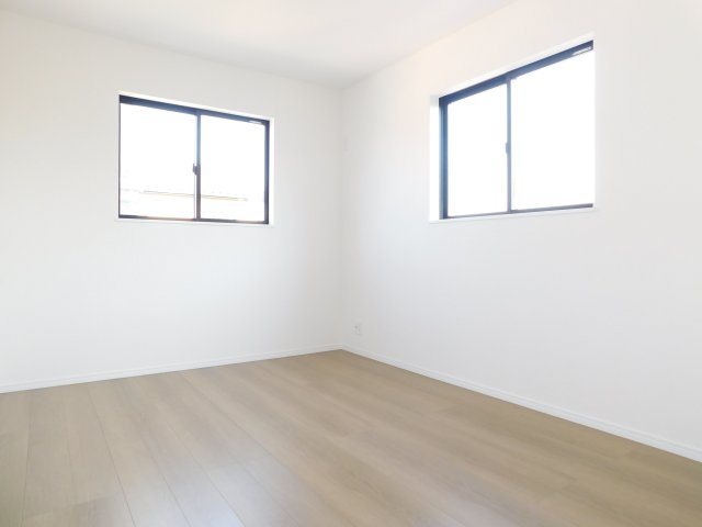 海部郡大治町大字長牧字向の新築一戸建の洋室|◇２階洋室◇　　２面採光で明るい洋室６．０帖　全居室収納完備♪