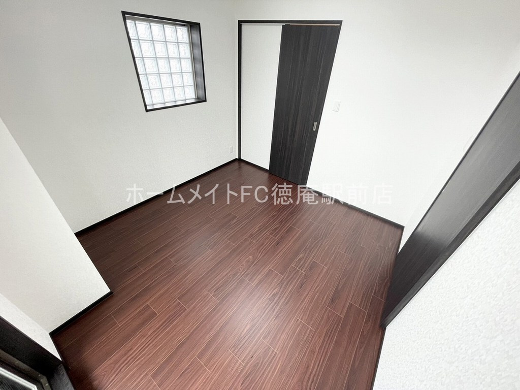 東大阪市森河内西２丁目の賃貸マンションの洋室