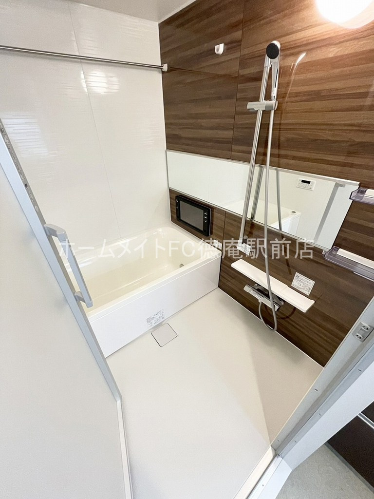 東大阪市森河内西２丁目の賃貸マンションの浴室