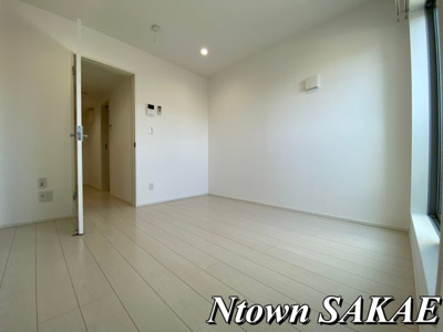 【寝室】 | コンフォルテ藤江 | 開放的な寝室です