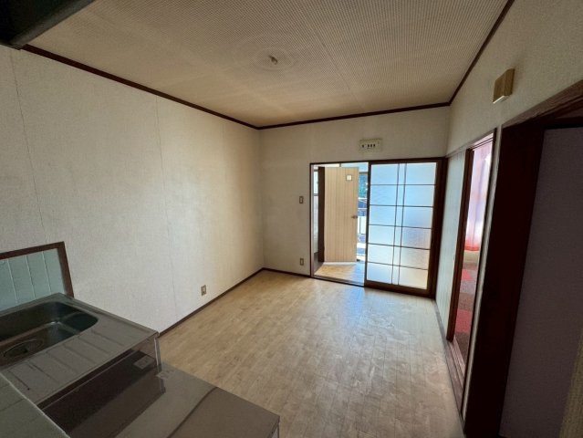 広島県福山市　一棟アパートの居間・リビング