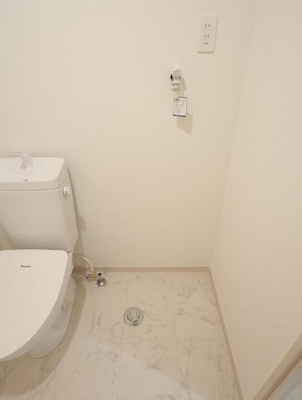 【トイレ】 | イルトラッツォ梅島 | 設備 洗濯機置場 