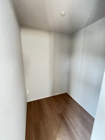 【収納】 | 福岡市西区石丸3丁目2期　2号棟（全2棟）【仲介手数料無料・0円】 | 施工例。施工例は完成時と異なる場合があります。