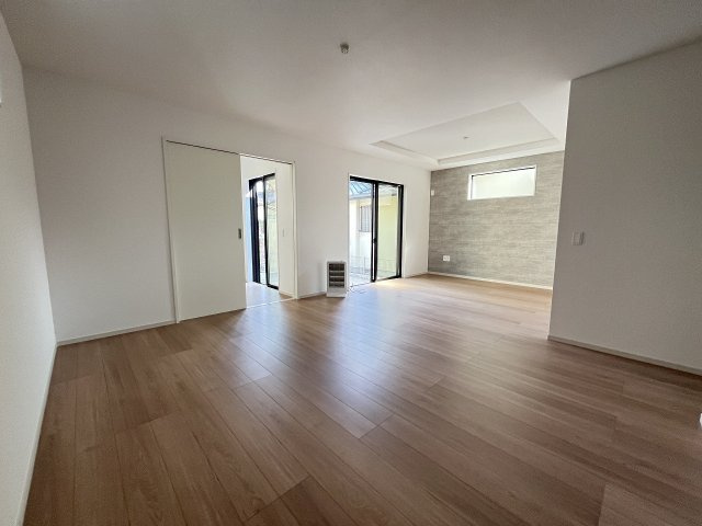 【内装】 | 福岡市西区石丸3丁目2期　2号棟（全2棟）【仲介手数料無料・0円】 | 施工例。施工例は完成時と異なる場合があります。