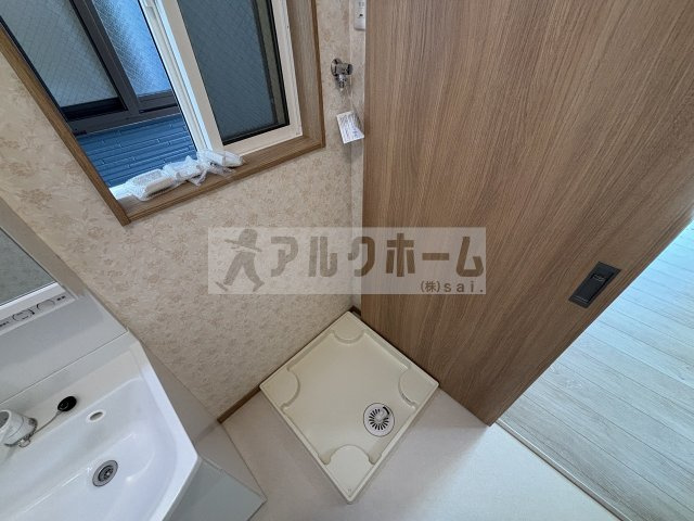 柏原市大字高井田の一戸建ての洗面所