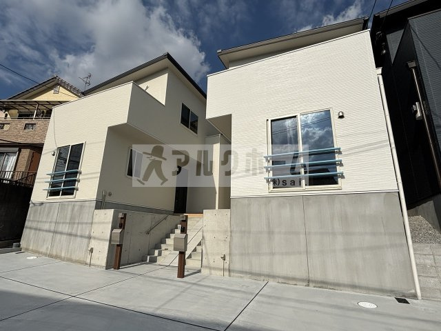 柏原市大字高井田の一戸建て