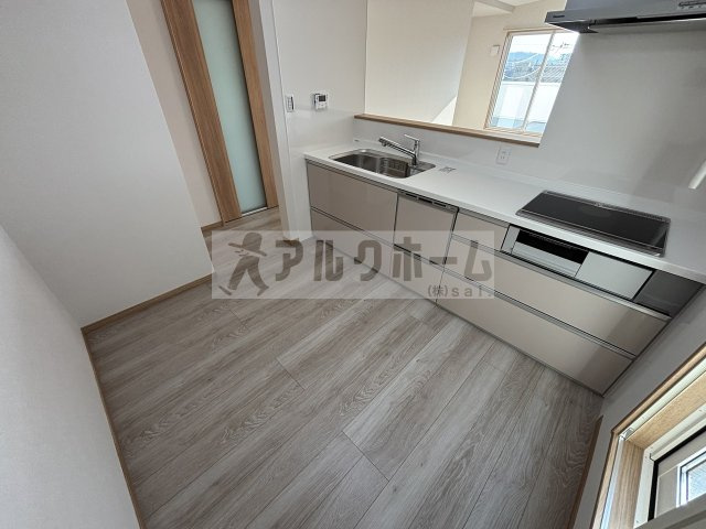 柏原市大字高井田の一戸建てのキッチン