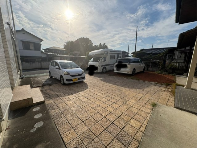 大豪邸に住んでみませんか？二棟売り♪神川町の駐車場|駐車スペースもあります