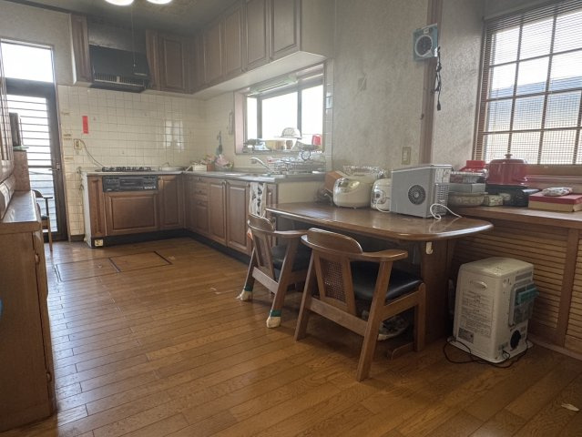 大豪邸に住んでみませんか？二棟売り♪神川町のキッチン|キッチンです