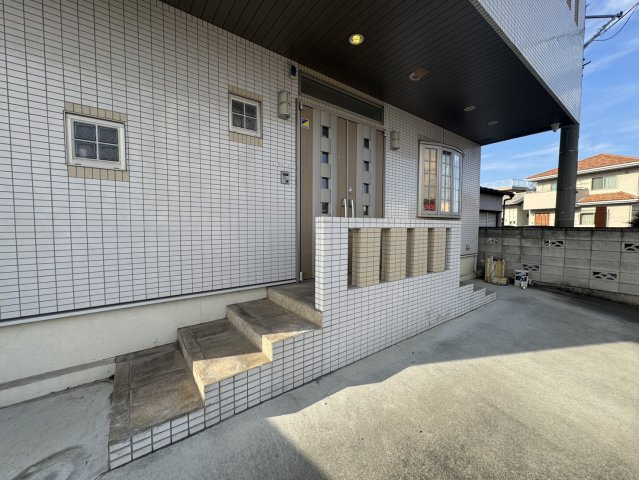 大豪邸に住んでみませんか？二棟売り♪神川町の玄関|玄関です