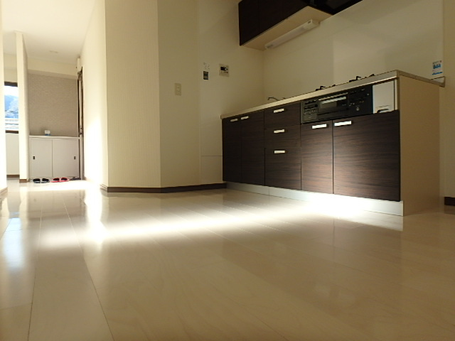 稗原マンションの居間・リビング