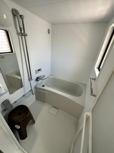 ライオンズマンション下山手の浴室