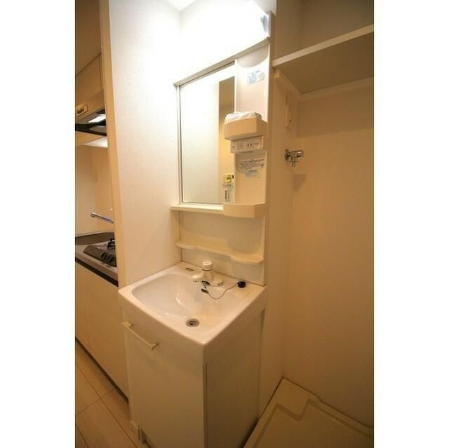 エクセラン南千住の洗面所