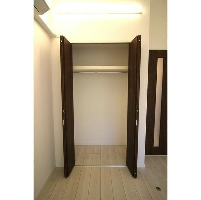 エクセラン南千住の収納