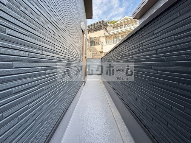 柏原市大字高井田の一戸建てのバルコニー