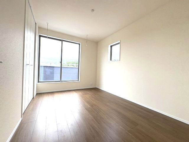 【寝室】 | 糟屋郡篠栗町庄5丁目第1　1号棟（全1棟）【仲介手数料無料・0円】 | 施工例。施工例は完成時と異なる場合があります。