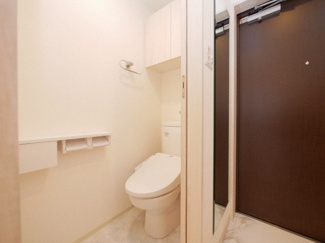 【トイレ】 | PHOERME城北公園 | 落ち着いた色調のトイレです