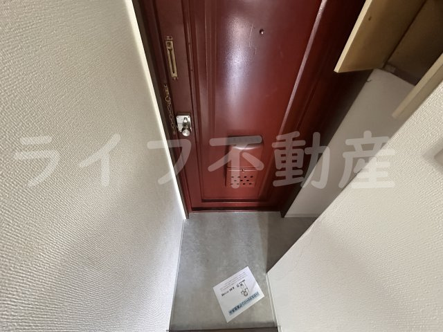 トーエー玉造第2ビルの玄関|シンプルで使いやすい玄関です