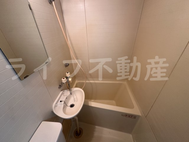 トーエー玉造第2ビルの浴室|落ち着いた空間のお風呂です