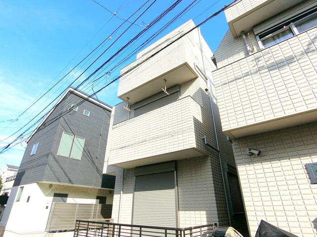 ＡＭＰＥＬＭＡＮＮ　西棟の外観