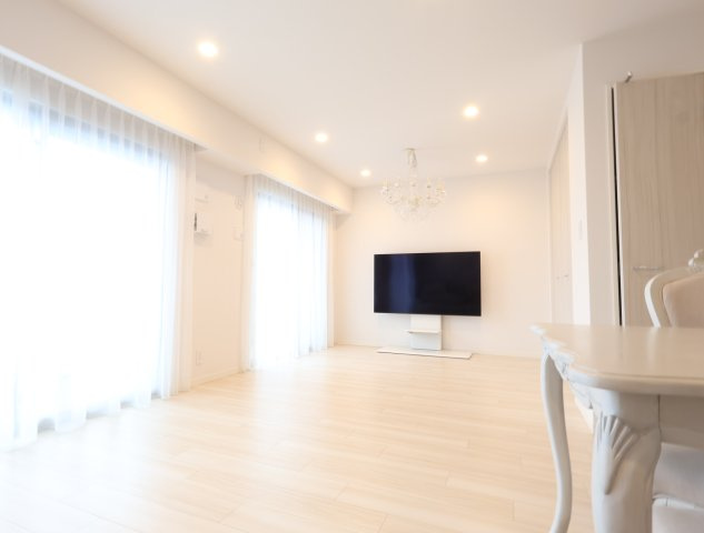 アルファステイツ米原の居間・リビング|18.8帖の広々としたLDK