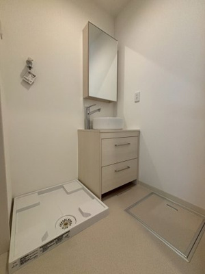 【洗面所】 | チカーノ原田 | 別号室の写真になります。現況優先。