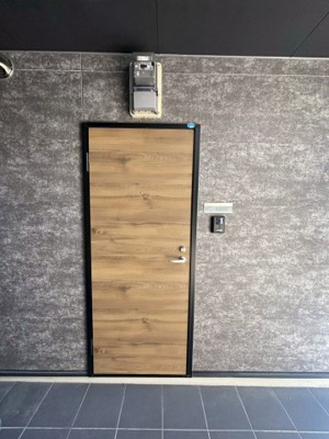 【玄関】 | チカーノ原田 | 別号室の写真になります。現況優先。