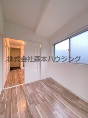 【洋室】 | 　アドバンス香里 | ※同タイプ別室の写真となります。
　設備内容など相違がある場合あくまで現状優先となります。