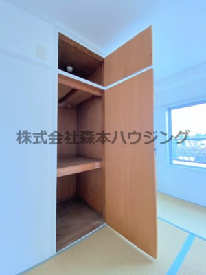 【収納】 | 　アドバンス香里 | ※同タイプ別室の写真となります。
　設備内容など相違がある場合あくまで現状優先となります。