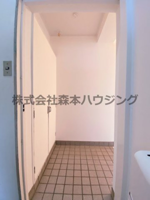 【内装】 | 　アドバンス香里 | ※同タイプ別室の写真となります。
　設備内容など相違がある場合あくまで現状優先となります。
