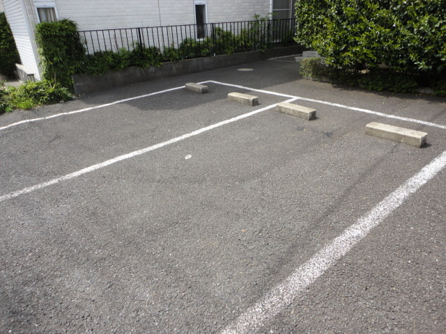 どりーむ国立の駐車場|★敷地内駐車場・バイク（原付）相談可★