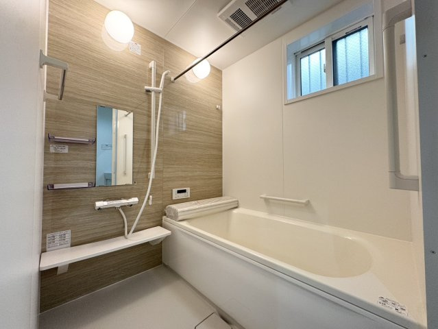 モデルハウス級の美しさ♪新品未使用の築浅ハウス♪佐野市大祝町の浴室|日々の暮らしに欠かせないお風呂です