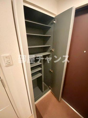 プレサンス桜通り葵の収納