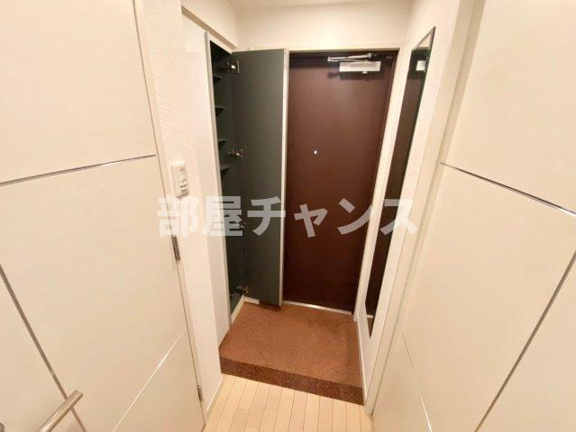 プレサンス桜通り葵の玄関